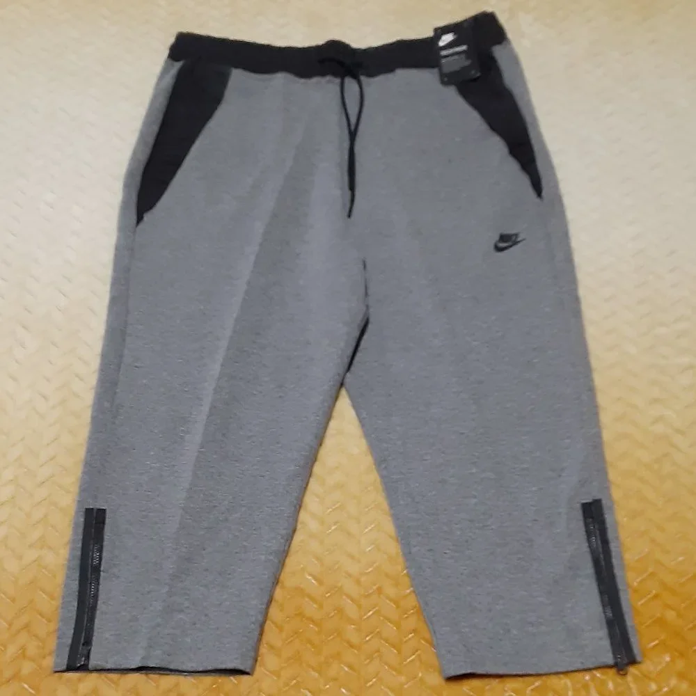 Women's XL Nike Tech Pack Capri Pants Retail $110.00 NWT